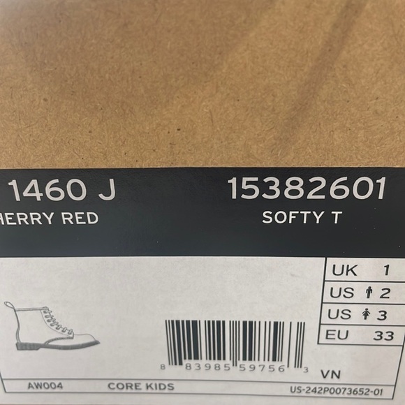 Dr. Martens kids boots minimum wear - Picture 2 of 16